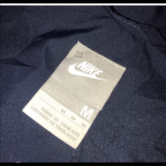 Vintage Nike windbreaker - Picture 4 of 4